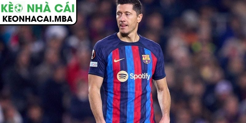 Lewandowski đánh mất sự ổn định ở tuổi 35