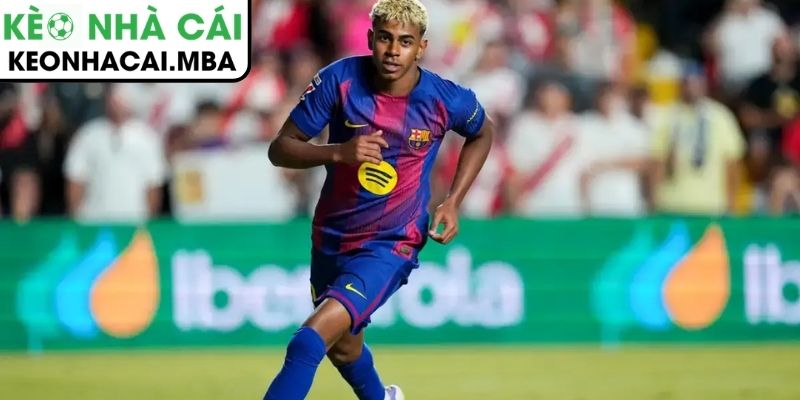 Mùa giải thăng hoa của Yamal trong màu áo Barcelona